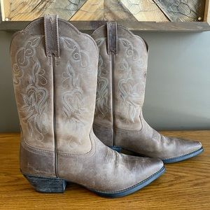 ARIAT Western Style Leather Cowgirl Boots